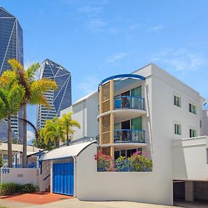 Surfers Beach Resort One